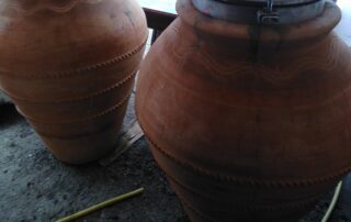 Anfore di terracotta Artenova per vinificazione sperimentale — progetto exAmphorā
